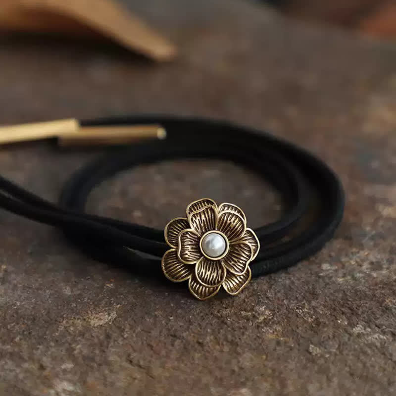 Vintage Gold Little Flower Faux Pearl Bolo Tie