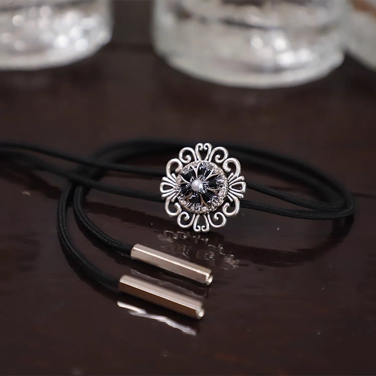 Exquisite Lace Imitation Pearl Round Pendant Bolo Tie
