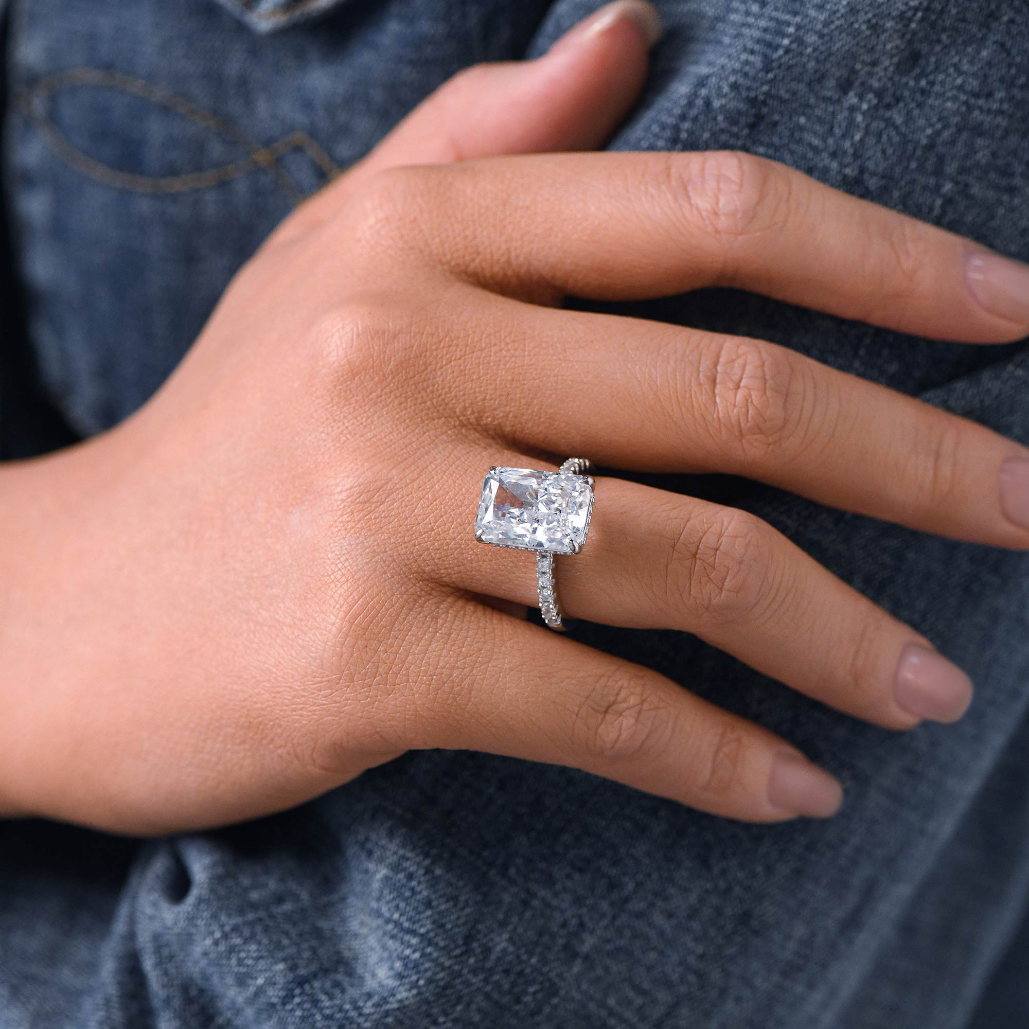 Aurora Whisper Ring - Moissanite