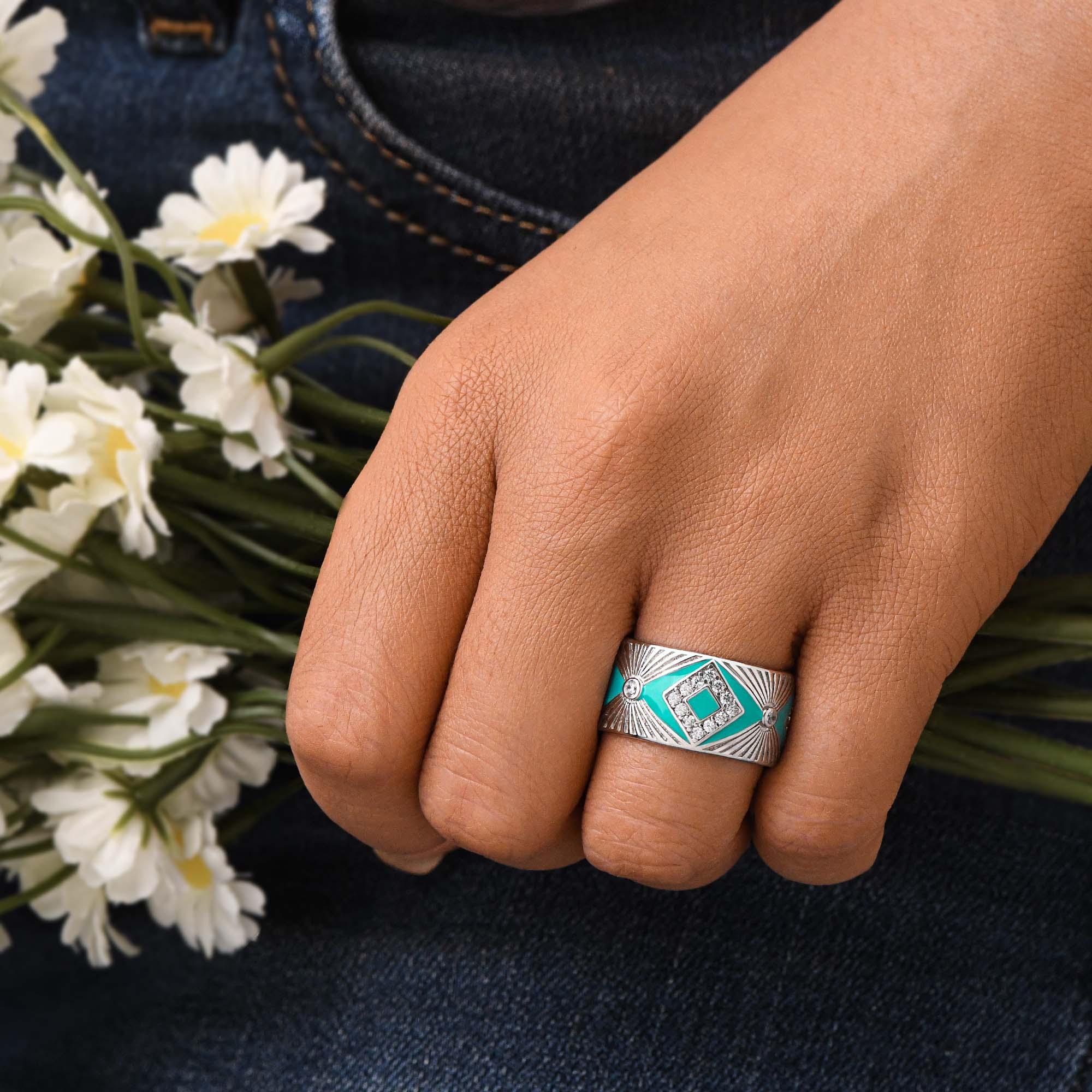 Cowgirl Legend Ring - Moissanite