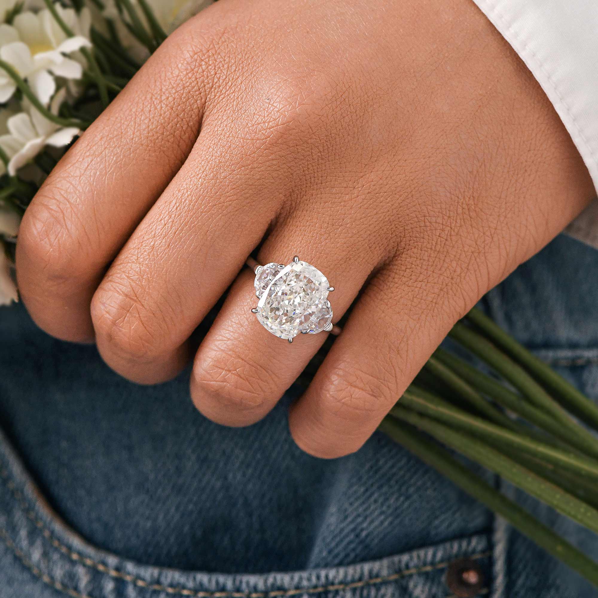 Ethereal Glacier Ring - Moissanite