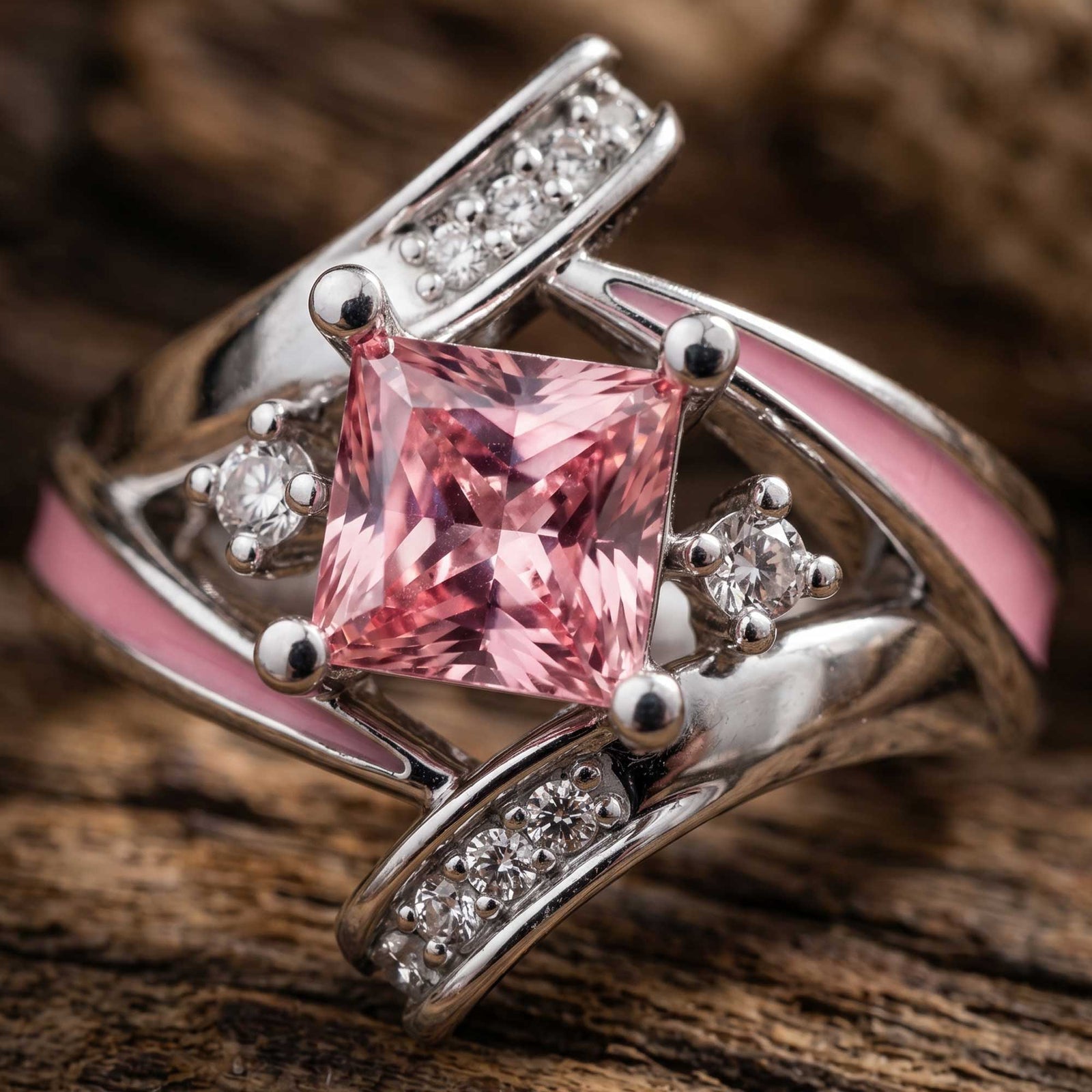 Milky Way Kiss Ring - Rose Quartz