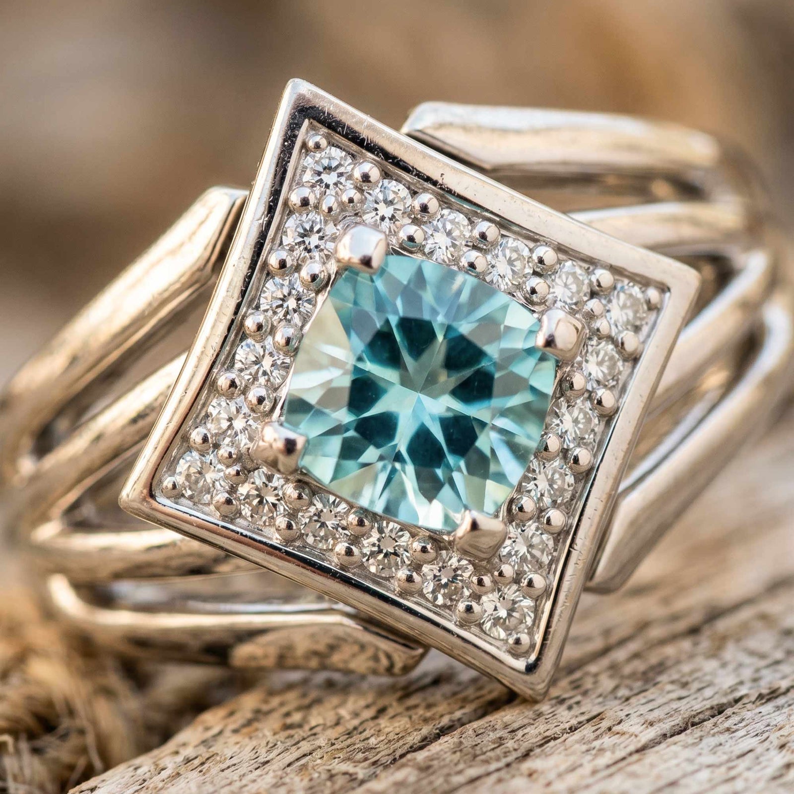 Soulful Waters Ring - Aquamarine