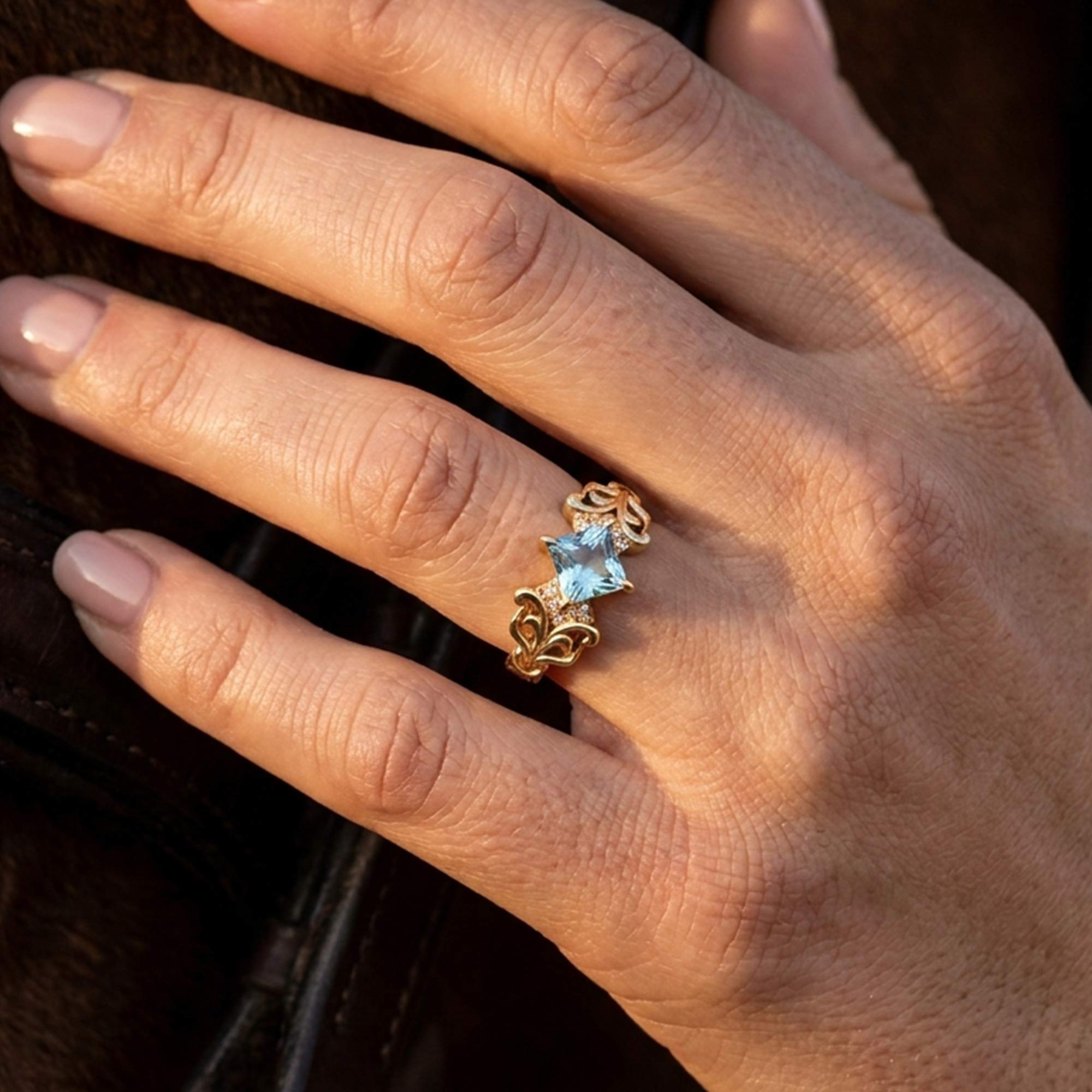 Sunspire Glow Ring - Aquamarine