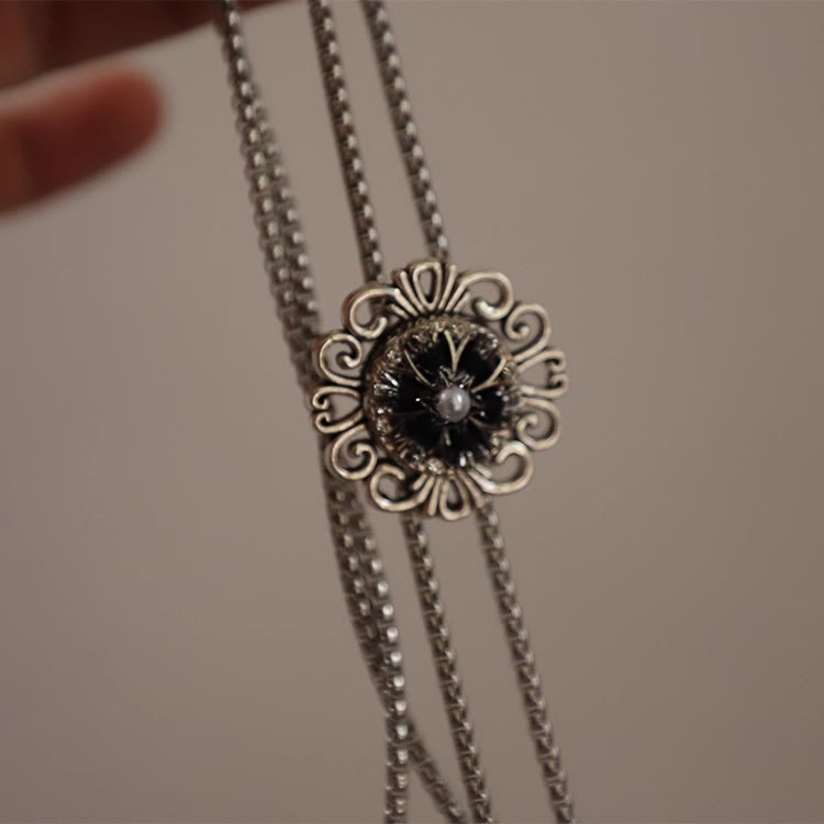 Exquisite Lace Imitation Pearl Round Pendant Bolo Tie