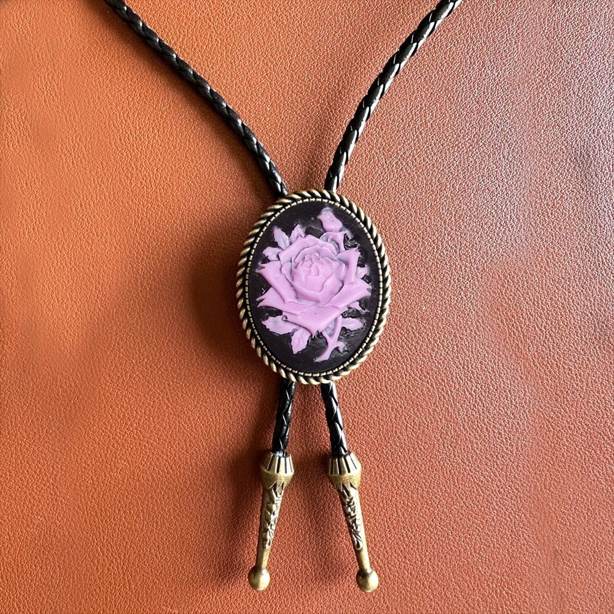 Western Cowboy Knight Creative Bull Head Bolo Tie