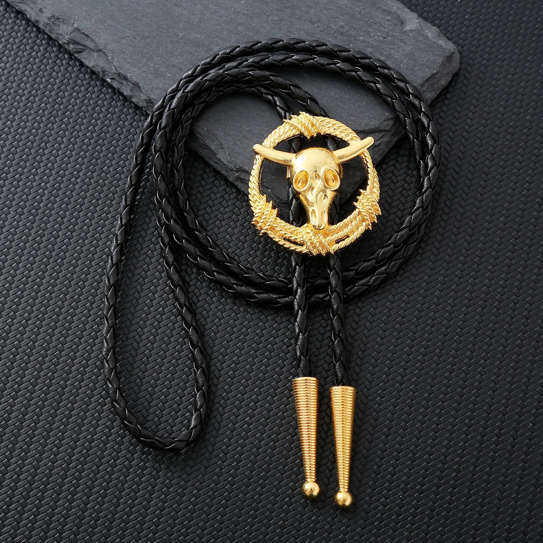 Steer Skull Rope Wreath Rock Style Bolo Tie