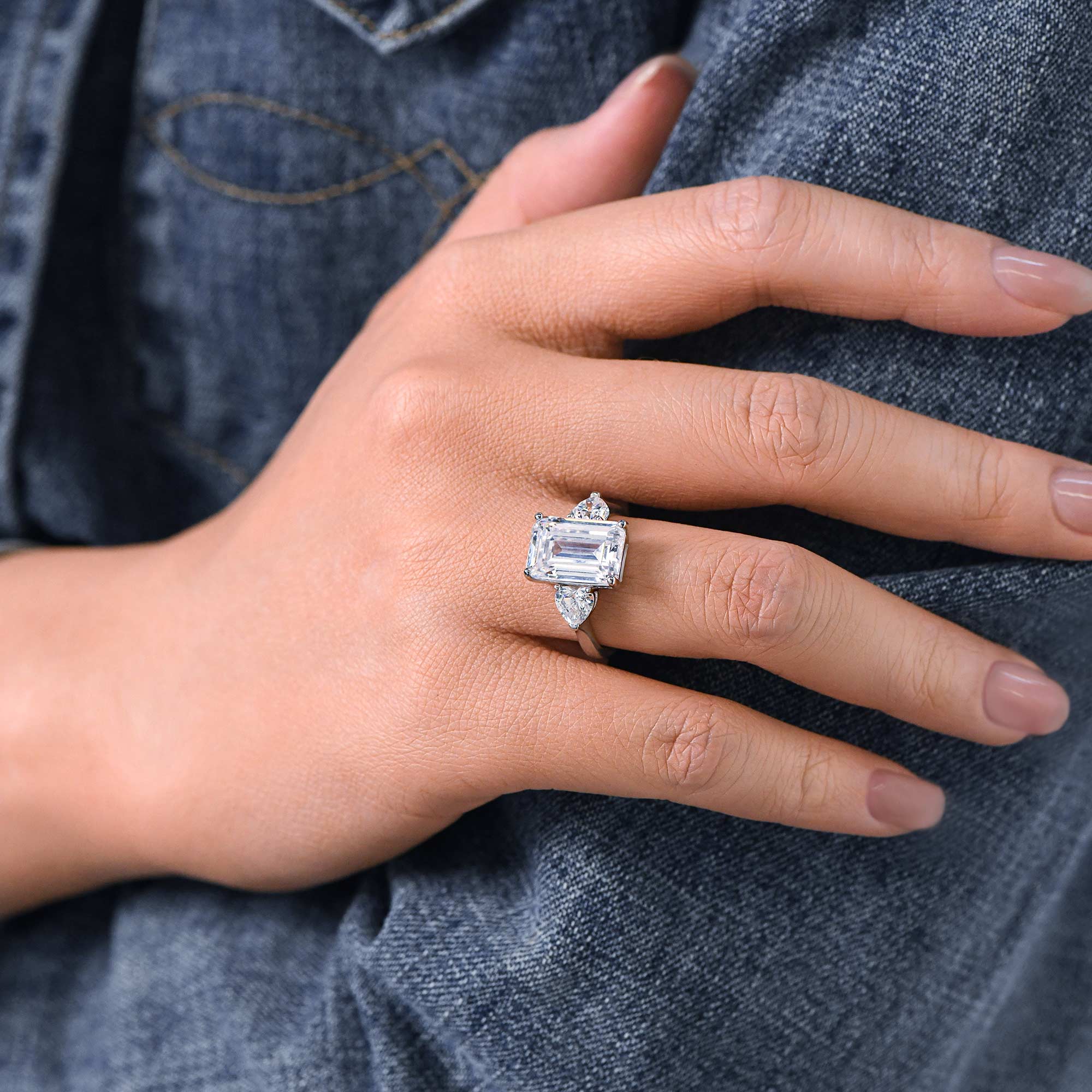 Frosted Flame Ring - Moissanite