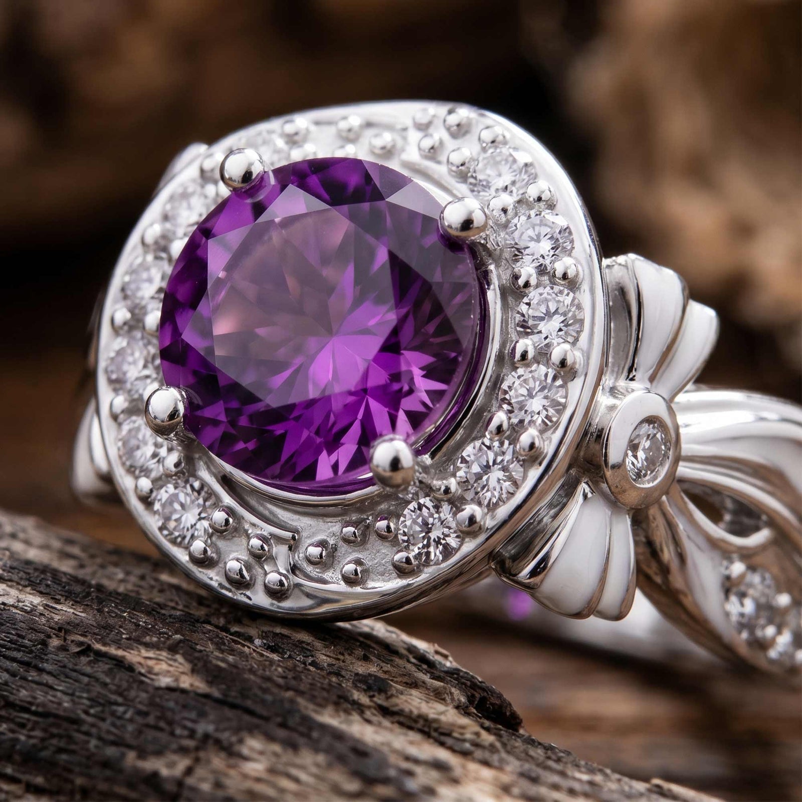 Graceful Bow Entwined Ring - Amethyst
