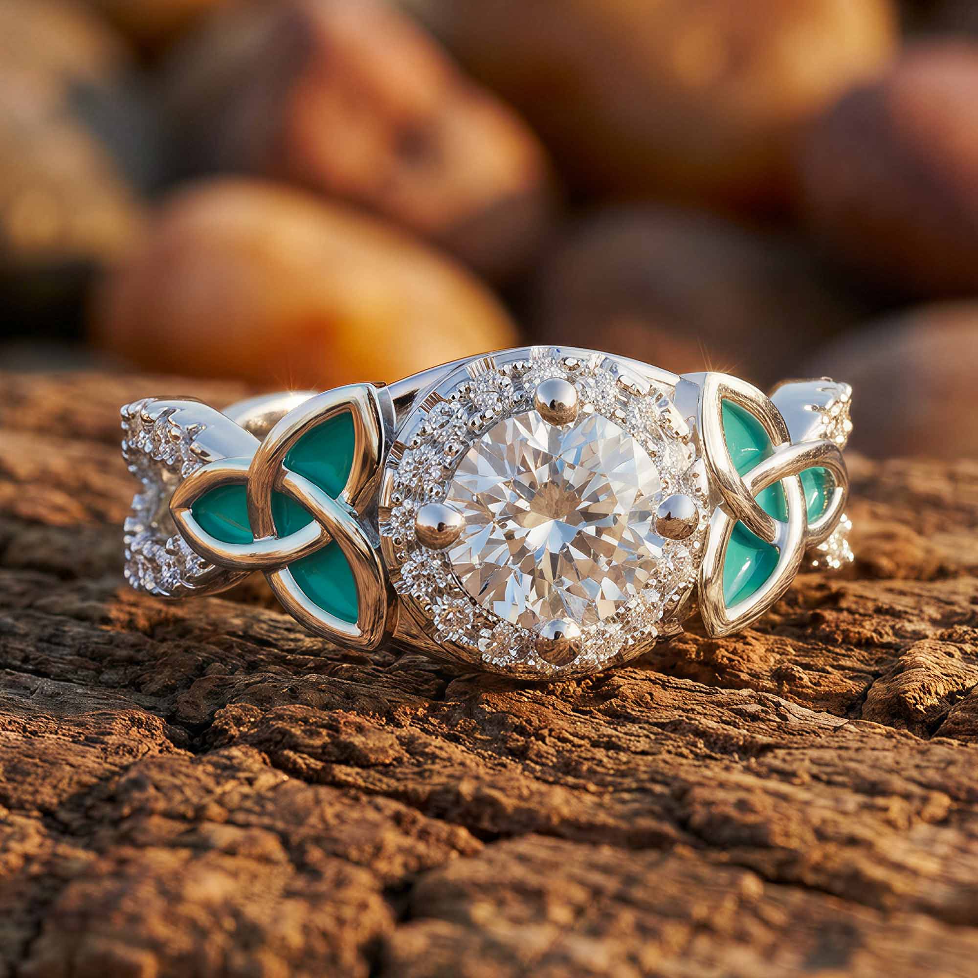 Interwoven Lucky Leaf Ring - Moissanite