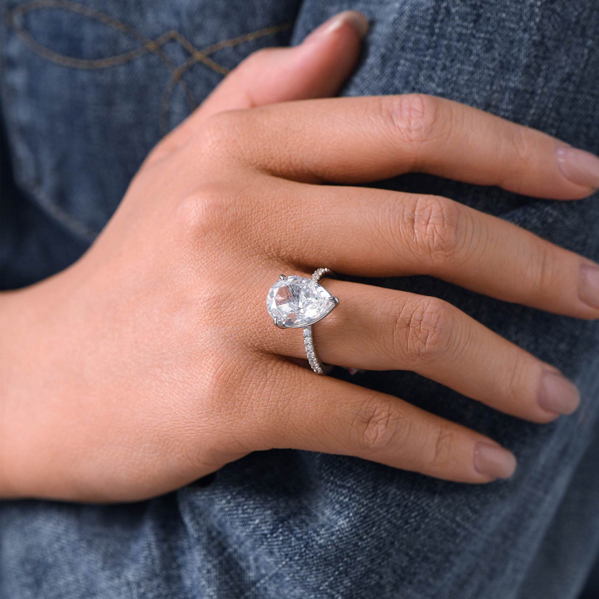 Ivory Serenity Ring - Moissanite