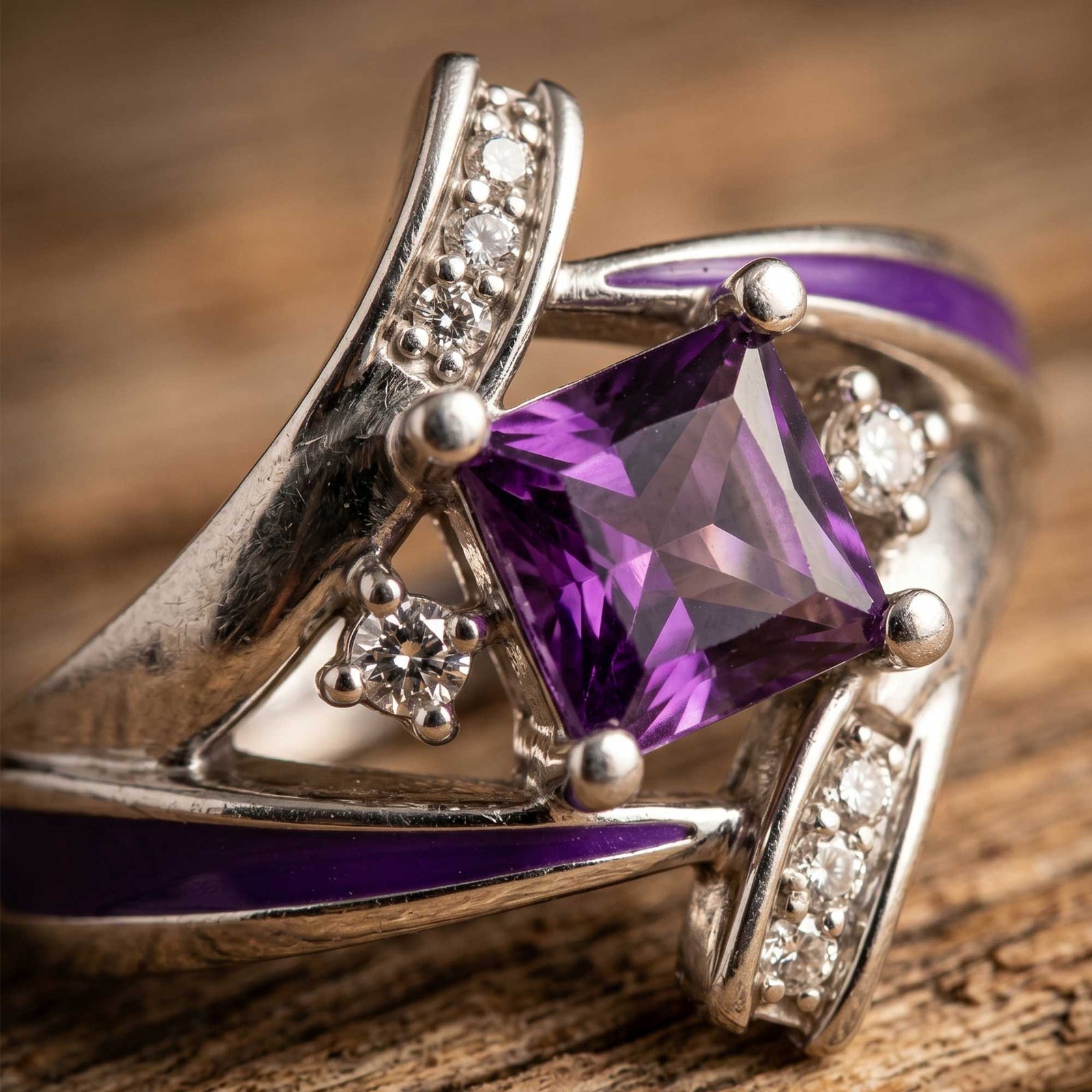 Milky Way Kiss Ring - Amethyst