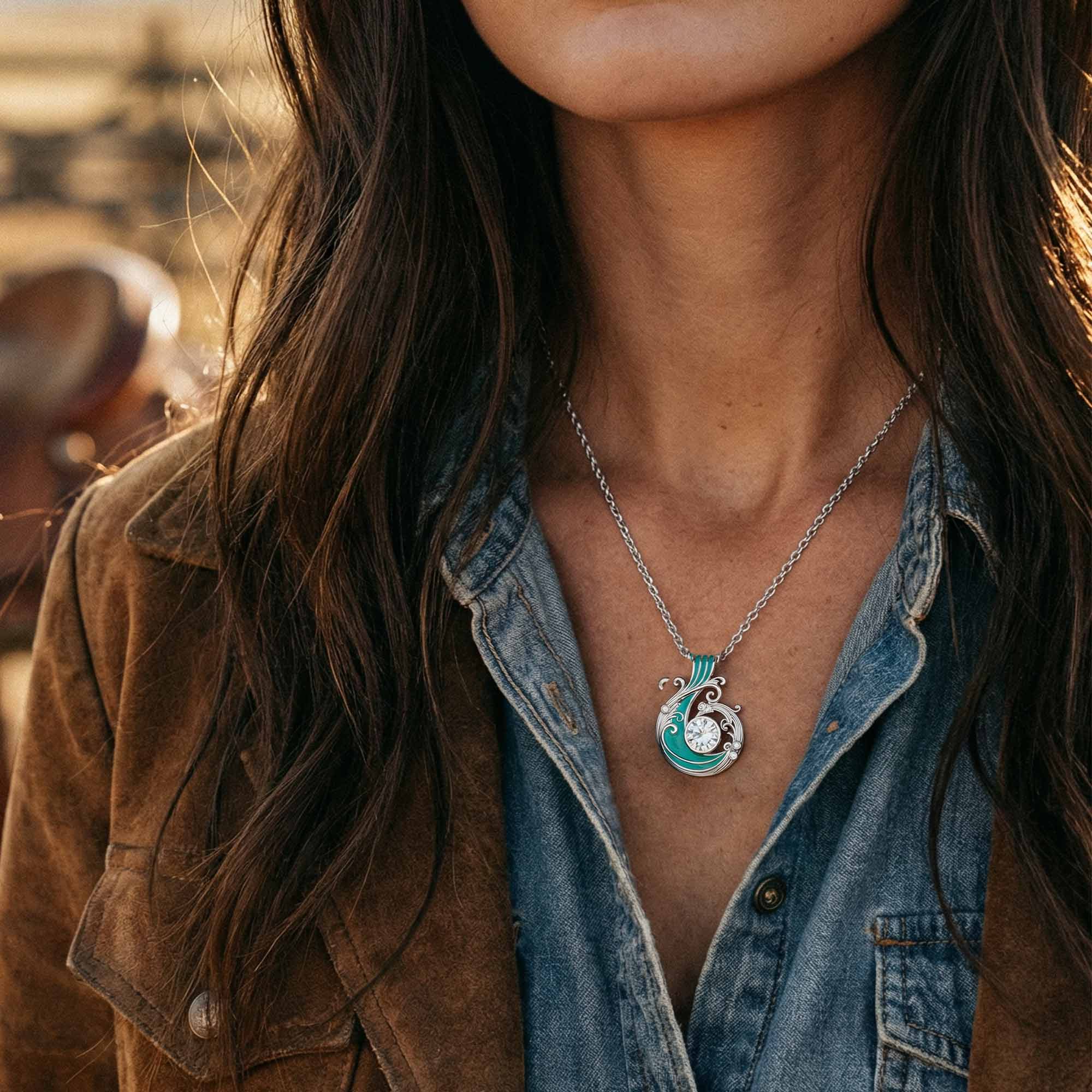 Savanna Swirl Necklace - Moissanite