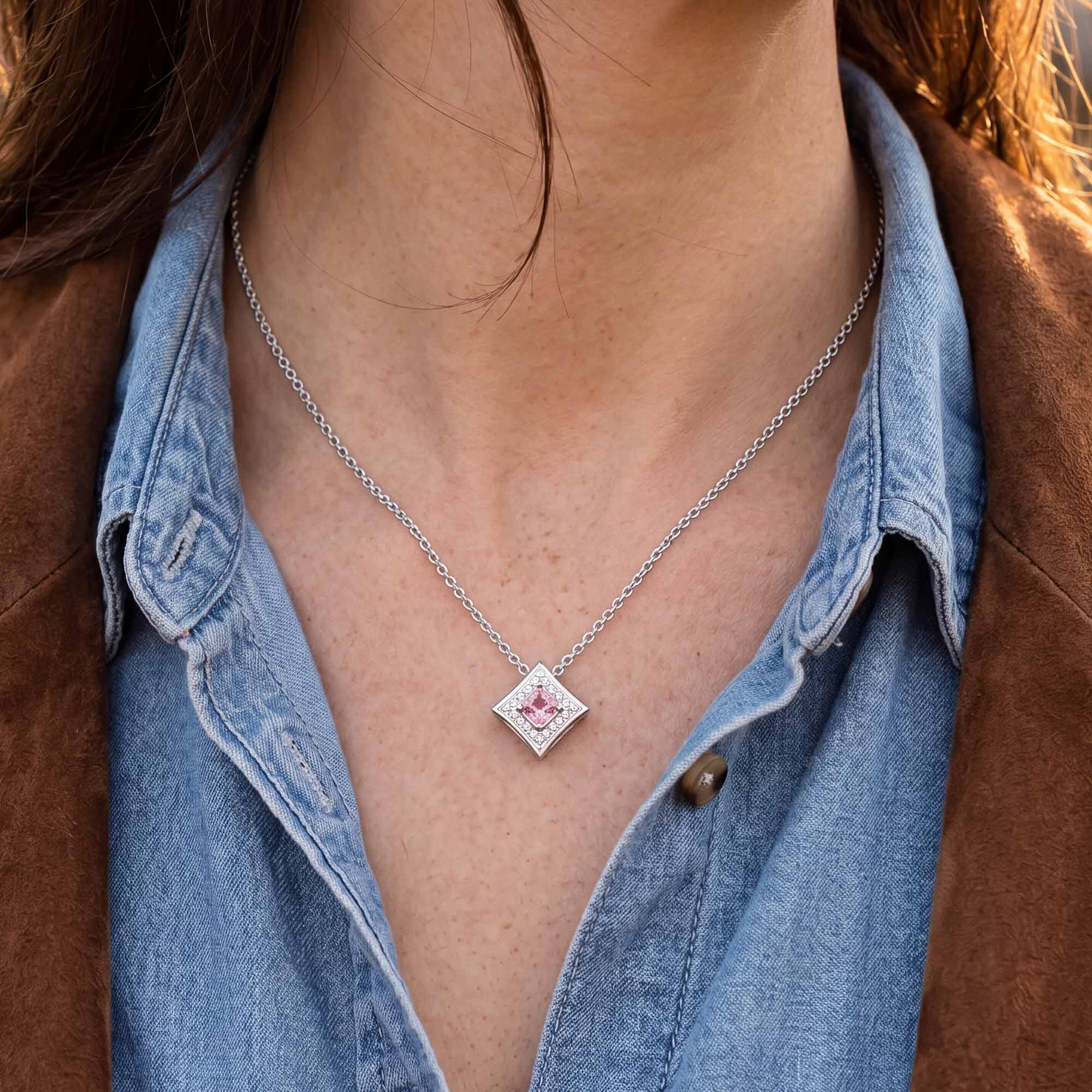 Soulful Waters Necklace - Rose Quartz