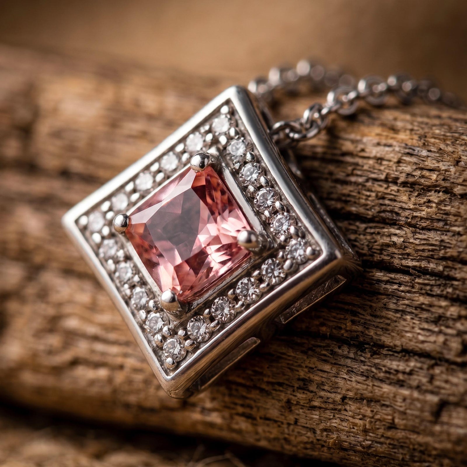 Soulful Waters Necklace - Rose Quartz