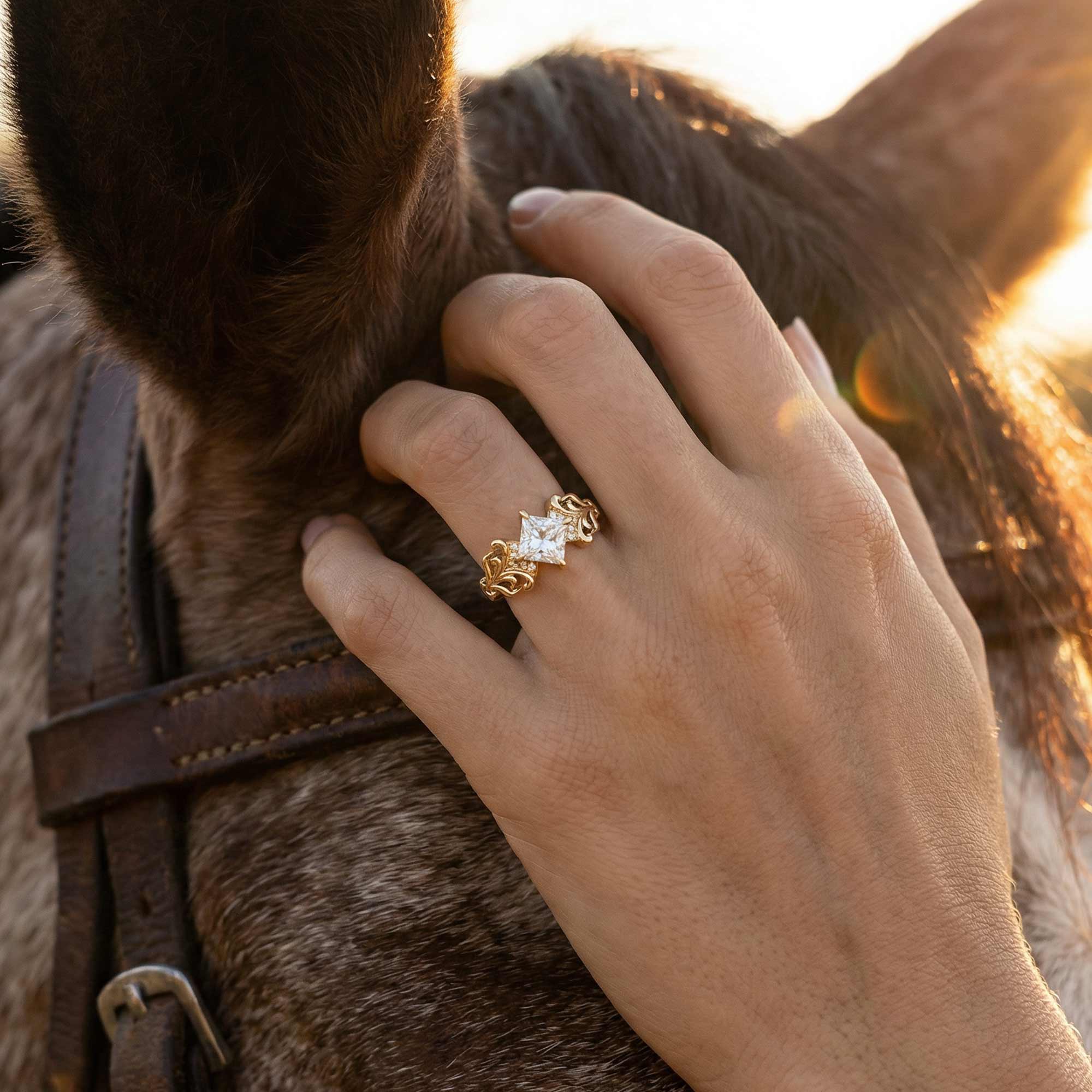 Sunspire Glow Ring - Moissanite