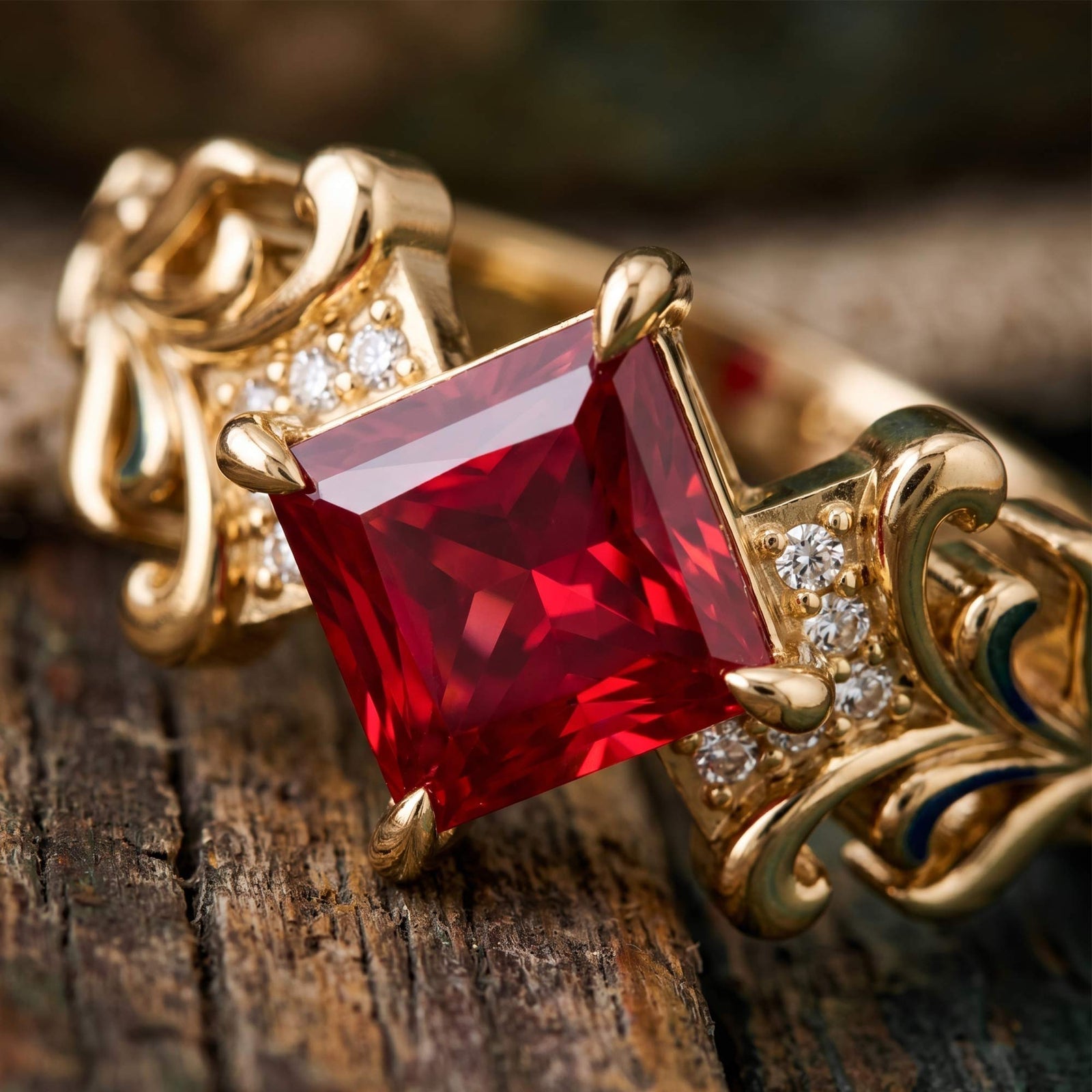 Sunspire Glow Ring - Ruby