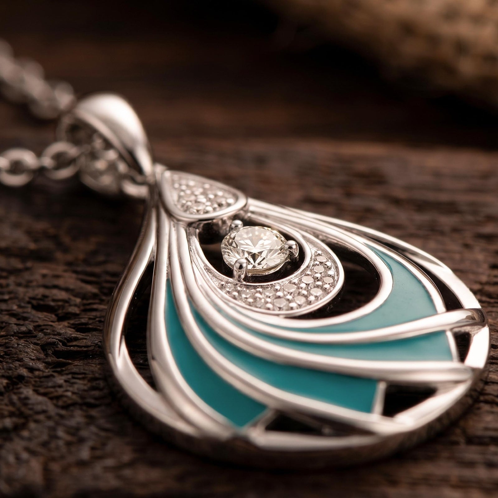 Zephyr Teardrop Necklace - Moissanite